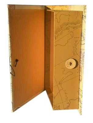 Коробка подарочная дизайн штамп 18*12*5 42366